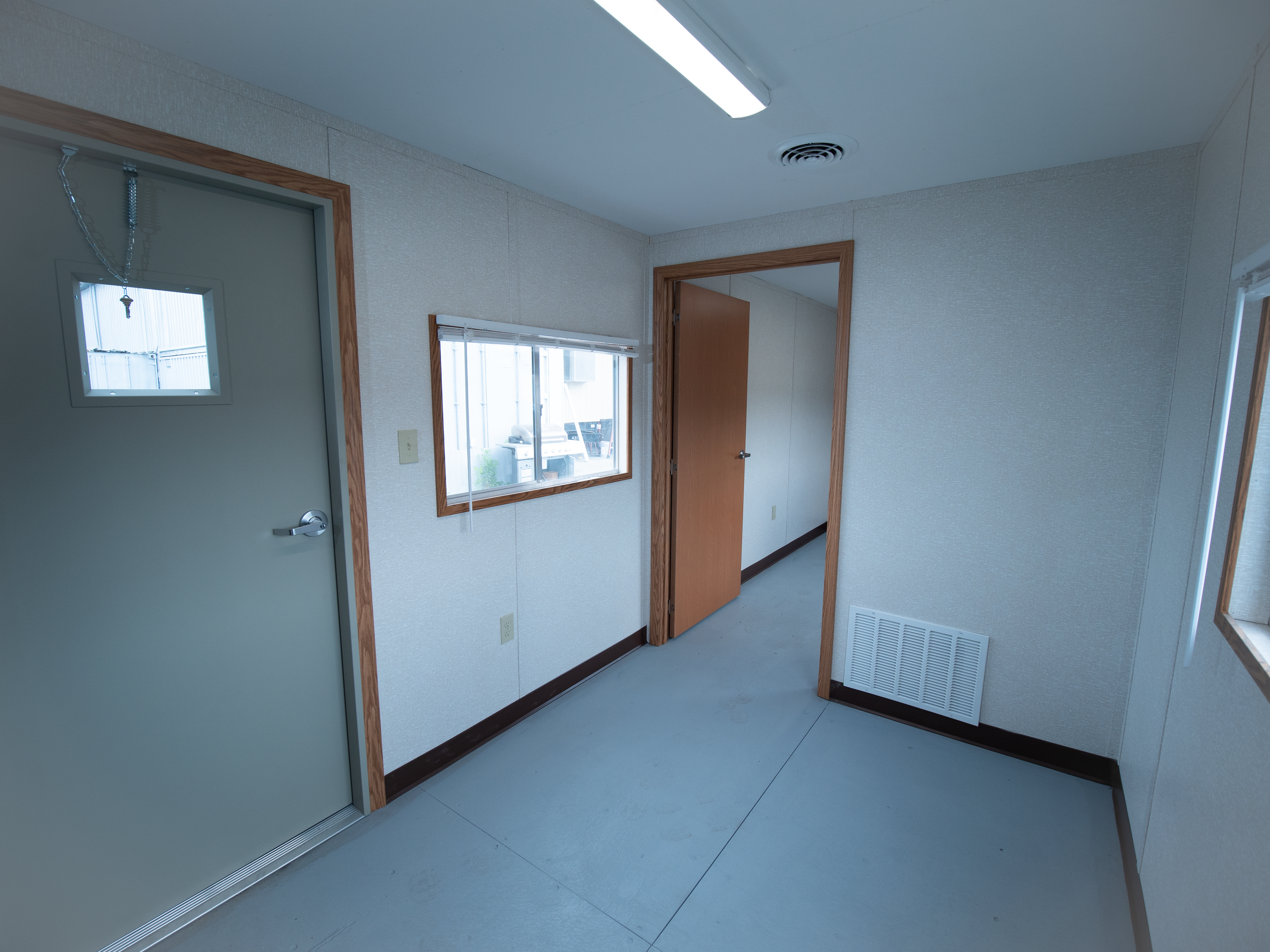 30 Custom Container Office-14